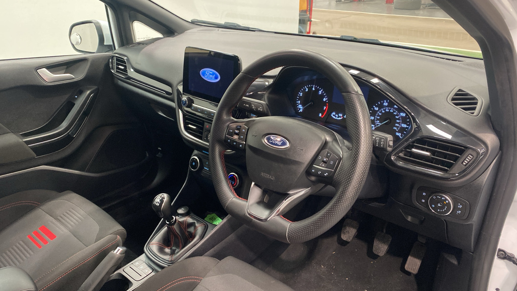 Ford Fiesta 1.0 Ecoboost Hybrid Mhev 125 St-line YF73KNS White #3