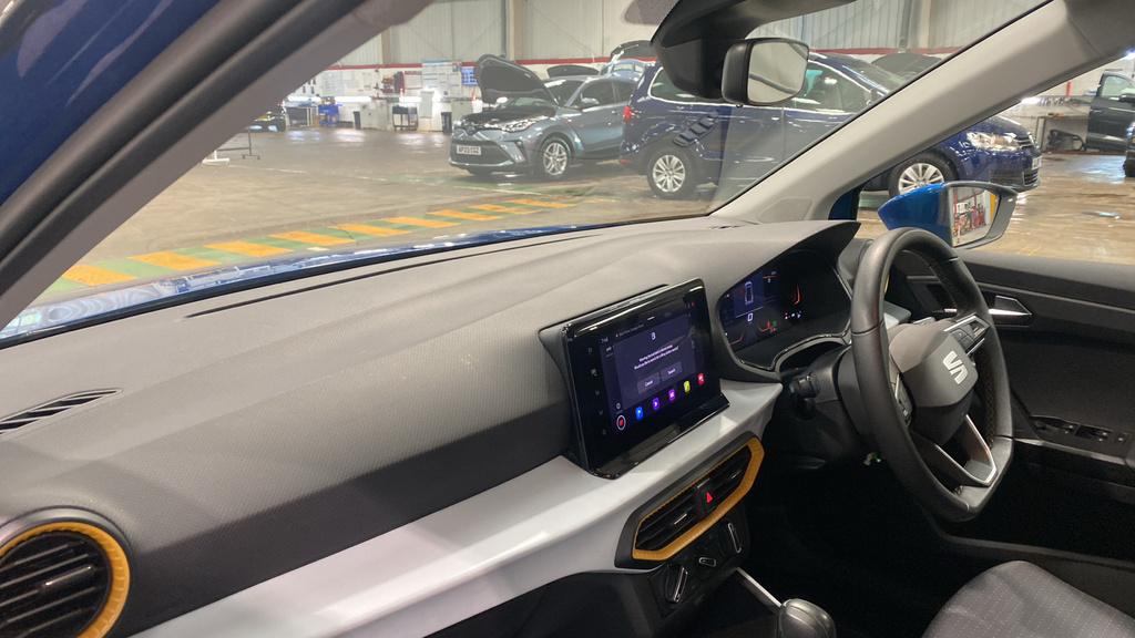 Seat Arona 1.0 Tsi 110 Se Technology Dsg GV23AWU Blue #6