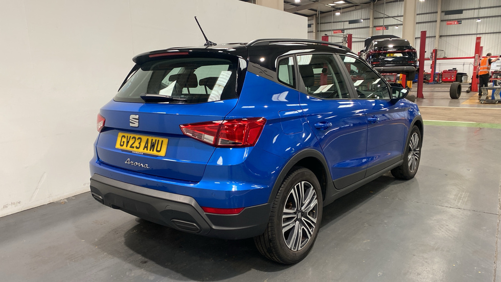 Seat Arona 1.0 Tsi 110 Se Technology Dsg GV23AWU Blue #5