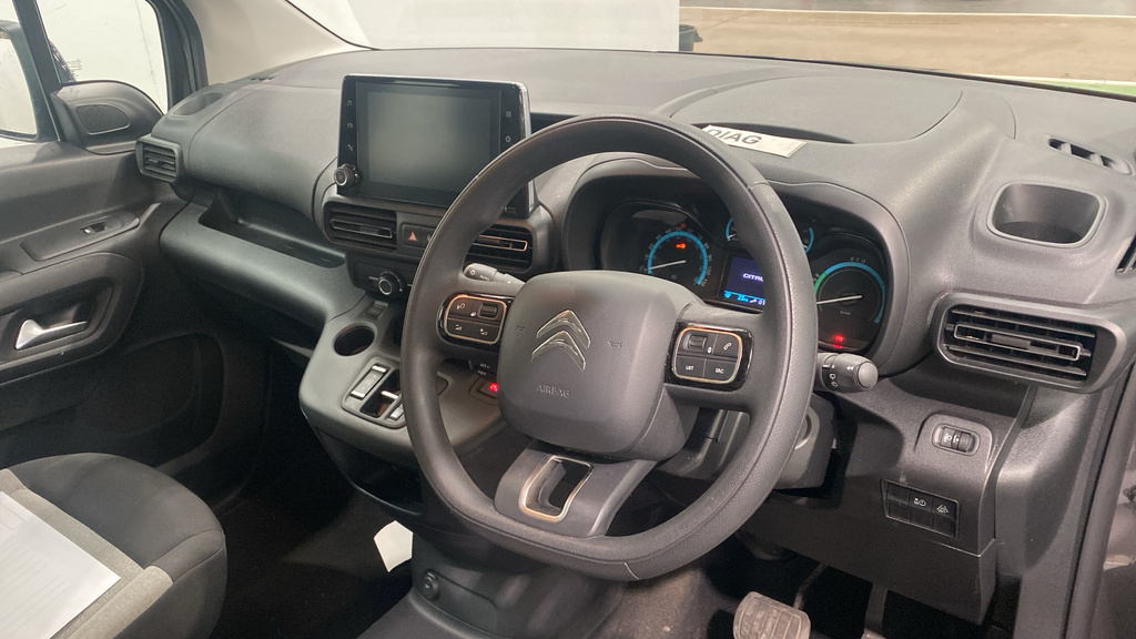 Citroen e-Berlingo 100Kw Feel XL 50Kwh 7 Seat DV72UFG Grey #3
