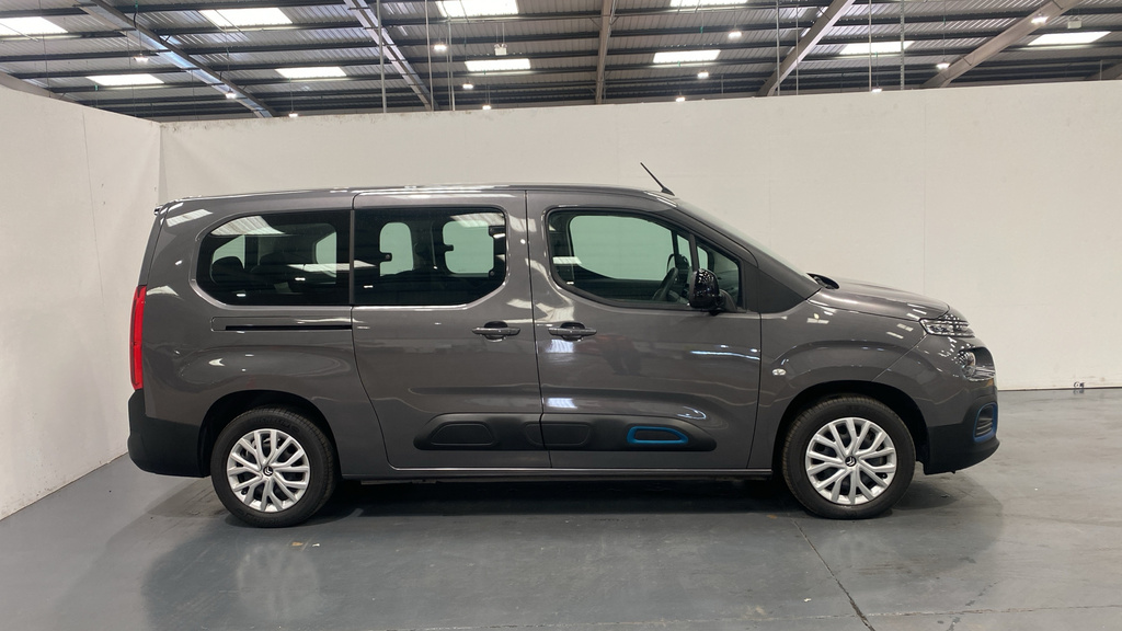 Citroen e-Berlingo 100Kw Feel XL 50Kwh 7 Seat DV72UFG Grey #2