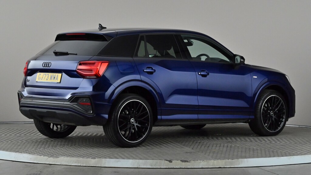 Audi Q2 35 Tfsi Black Edition GJ73WWA Blue #6