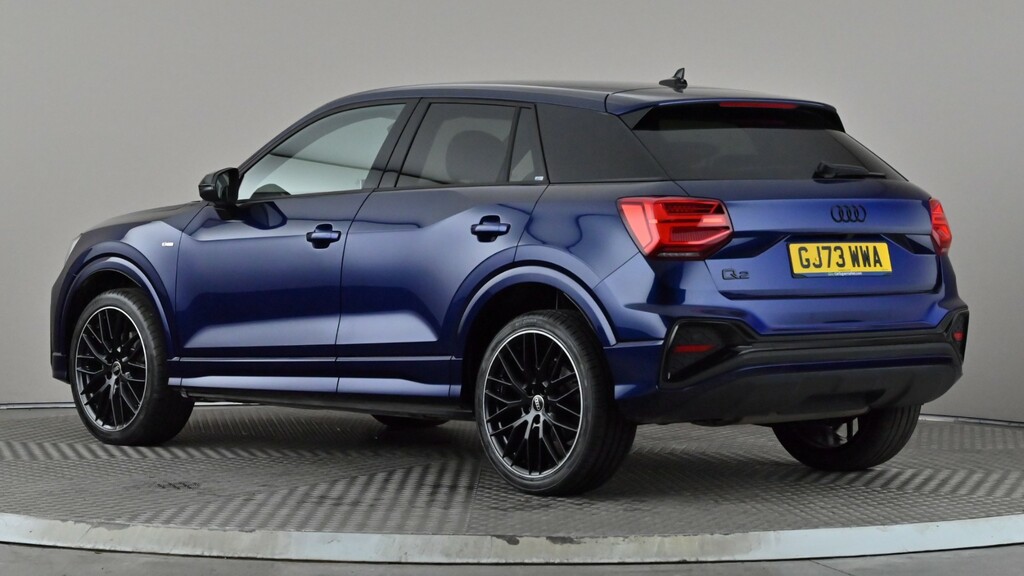 Audi Q2 35 Tfsi Black Edition GJ73WWA Blue #4