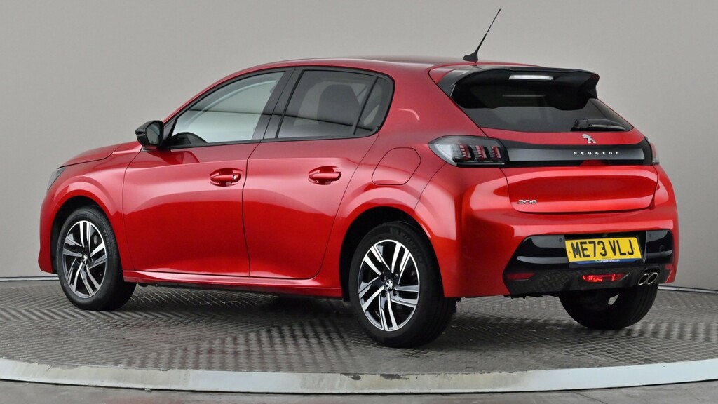 Peugeot 208 1.2 Puretech 130 Allure Premium Eat8 ME73VLJ Red #4