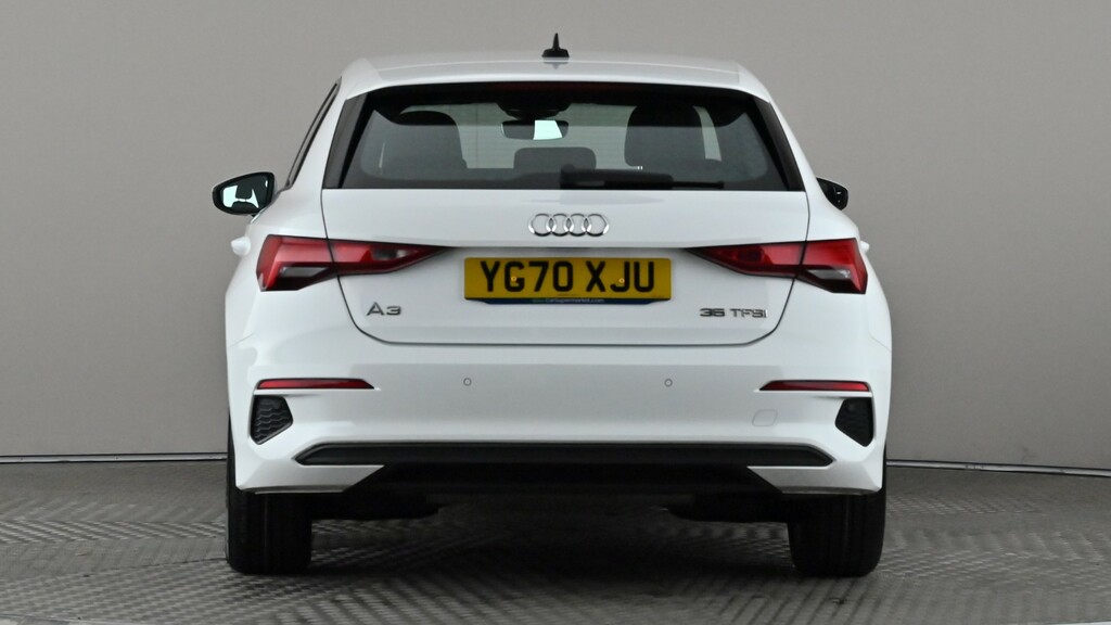 Audi A3 35 Tfsi Technik YG70XJU White #5