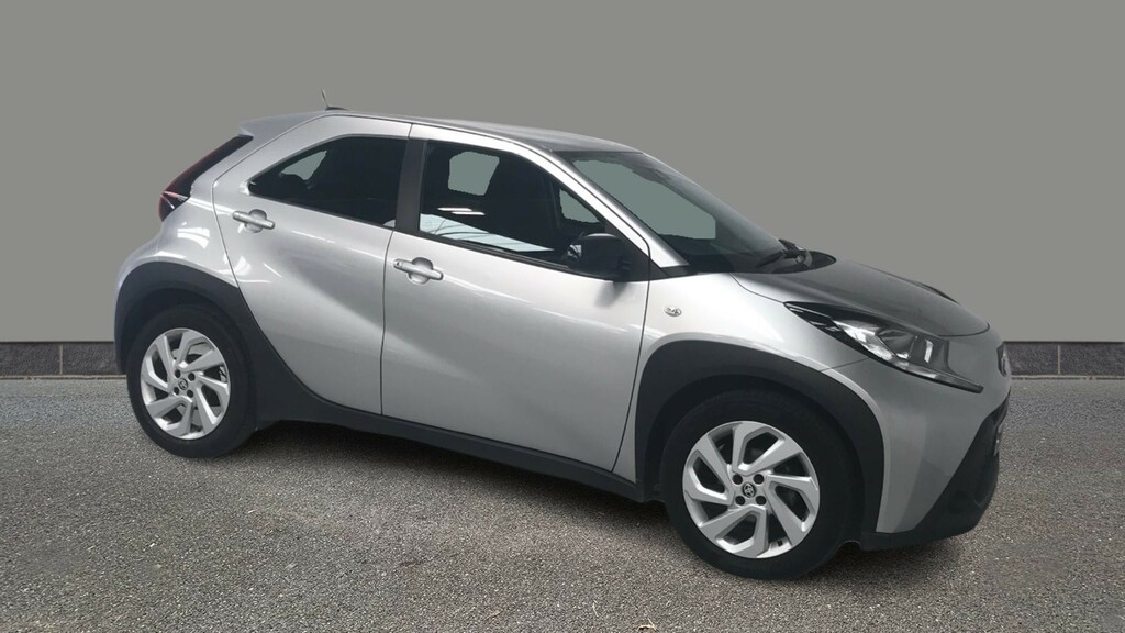 Toyota Aygo X 1.0 Vvt-i Pure Silver