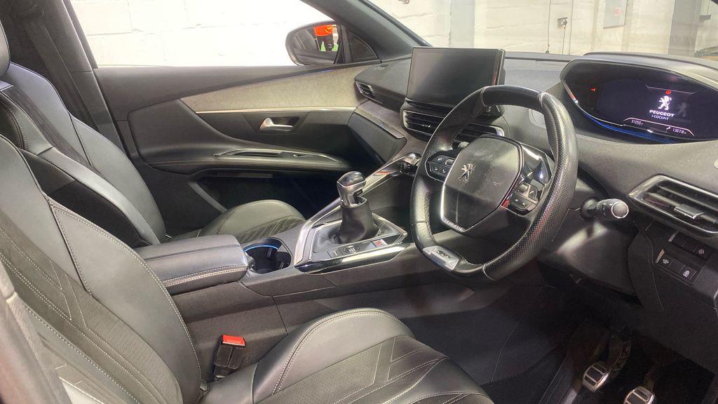 Peugeot 3008 1.2 Puretech Gt HK21ZPR Black #4