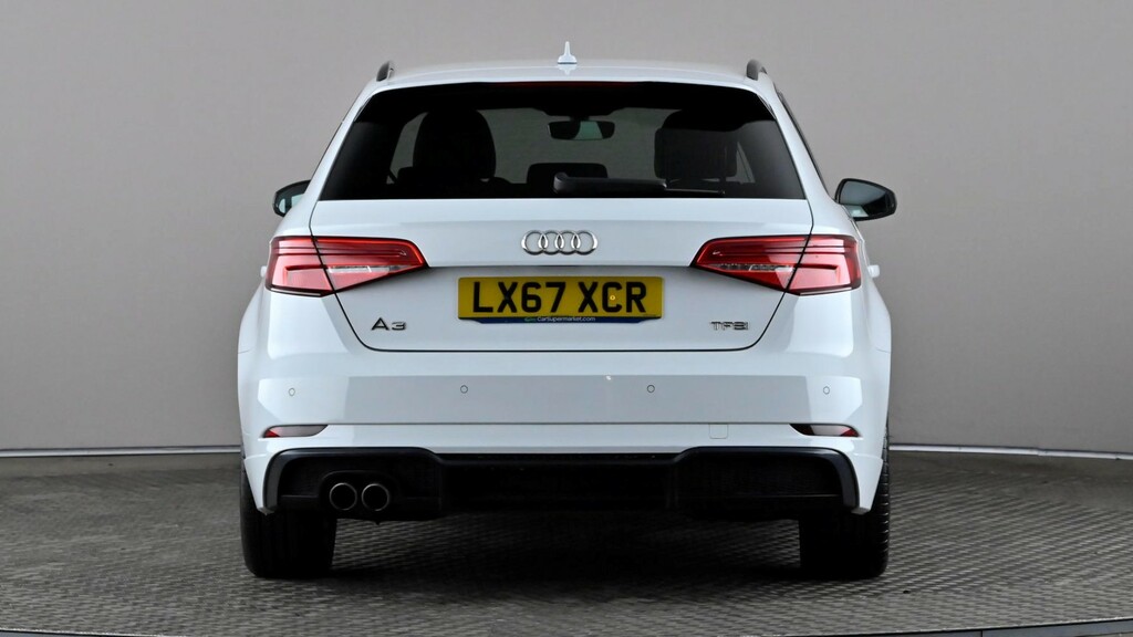 Audi A3 1.5 Tfsi Black Edition S Tronic LX67XCR White #4