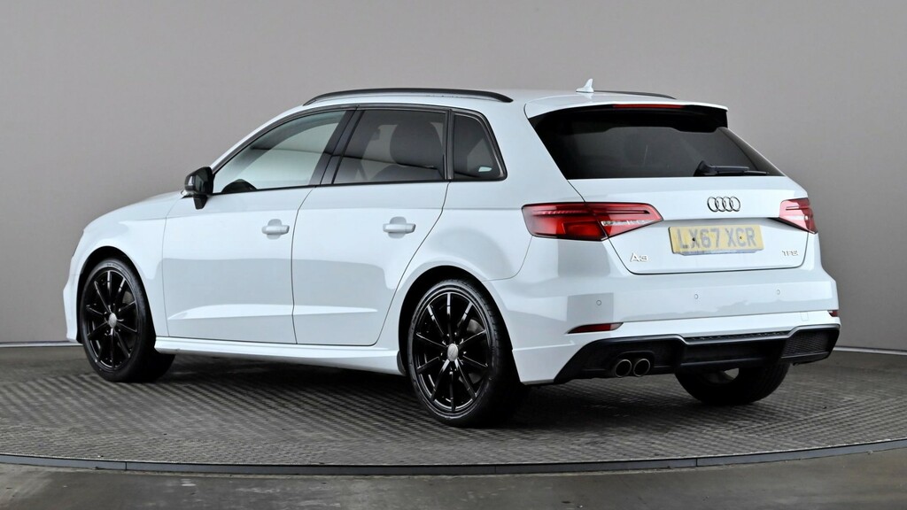 Audi A3 1.5 Tfsi Black Edition S Tronic LX67XCR White #3