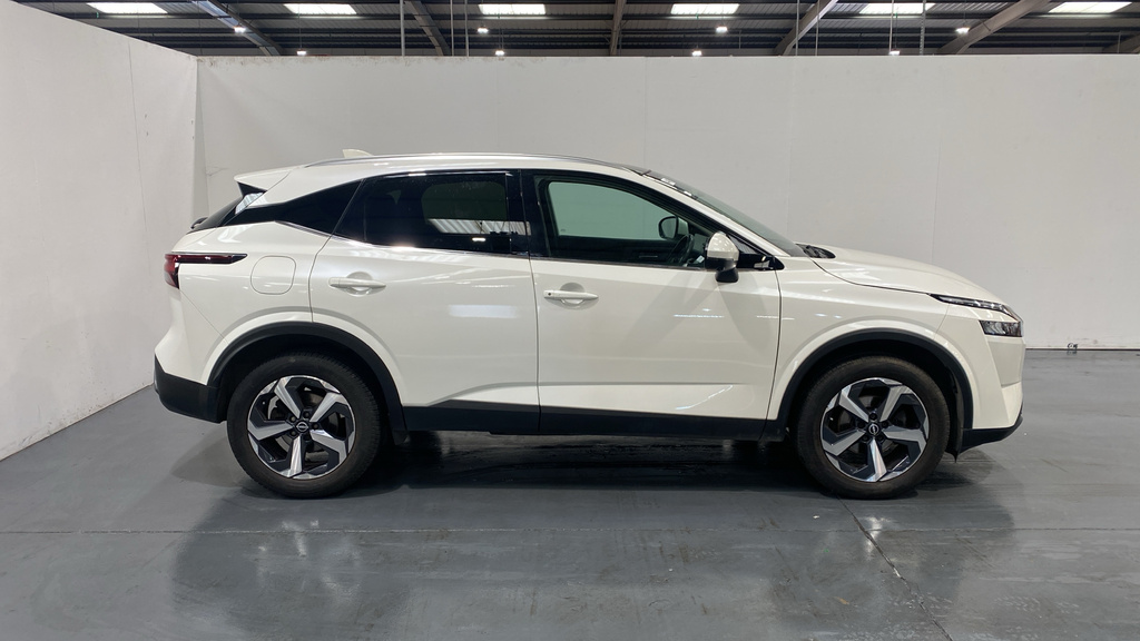 Nissan Qashqai 1.3 Dig-t Mh N-connecta GP73BCO White #2