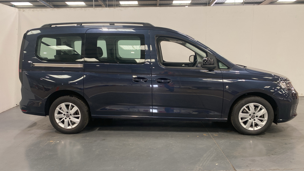 Volkswagen Caddy Maxi Life 2.0 Tdi 122 Life Dsg Blue #2