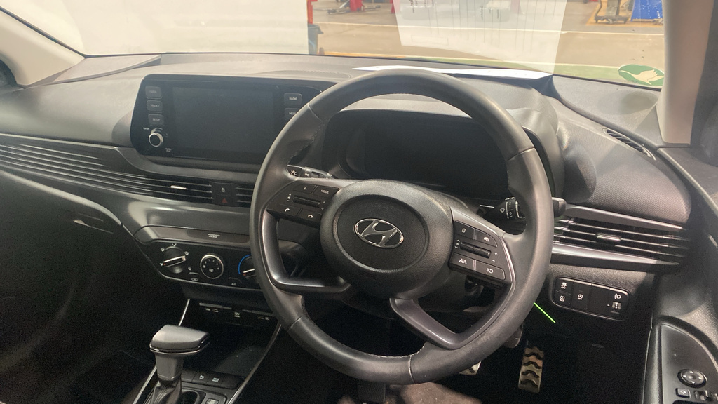 Hyundai Bayon 1.0 Tgdi 48V Mhev Se Connect Dct KV73DSZ Grey #3