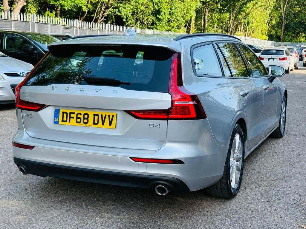 Volvo V60 2.0 D4 Momentum Euro 6 Ss DF68DVV Silver #5