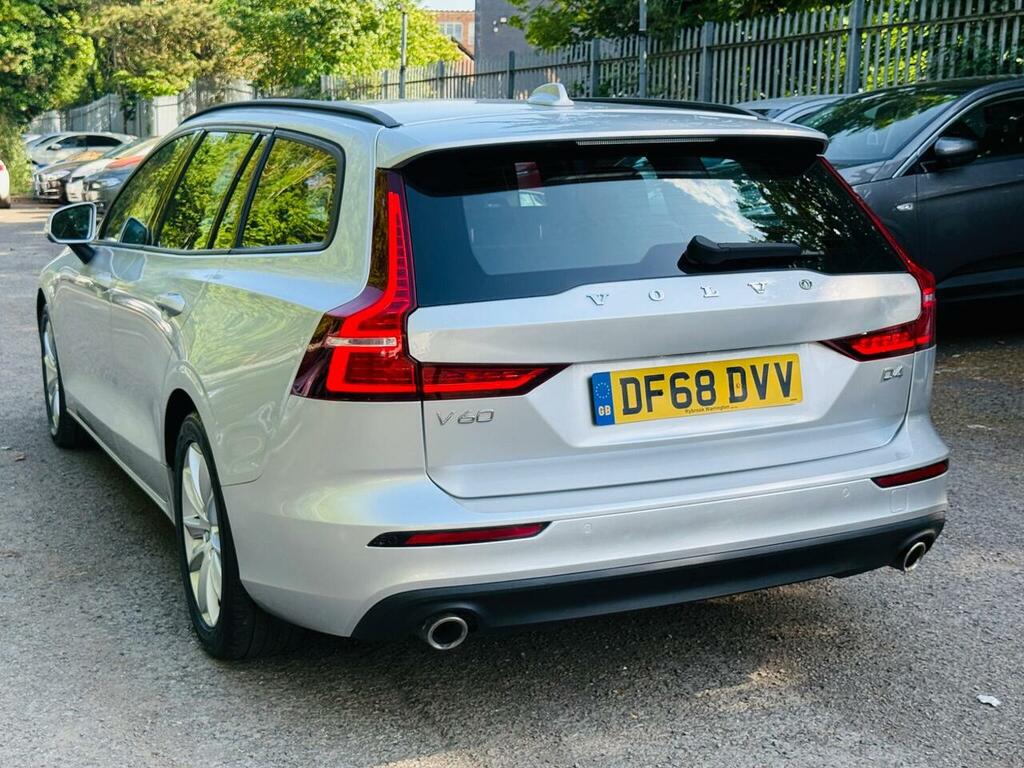 Volvo V60 2.0 D4 Momentum Euro 6 Ss DF68DVV Silver #6