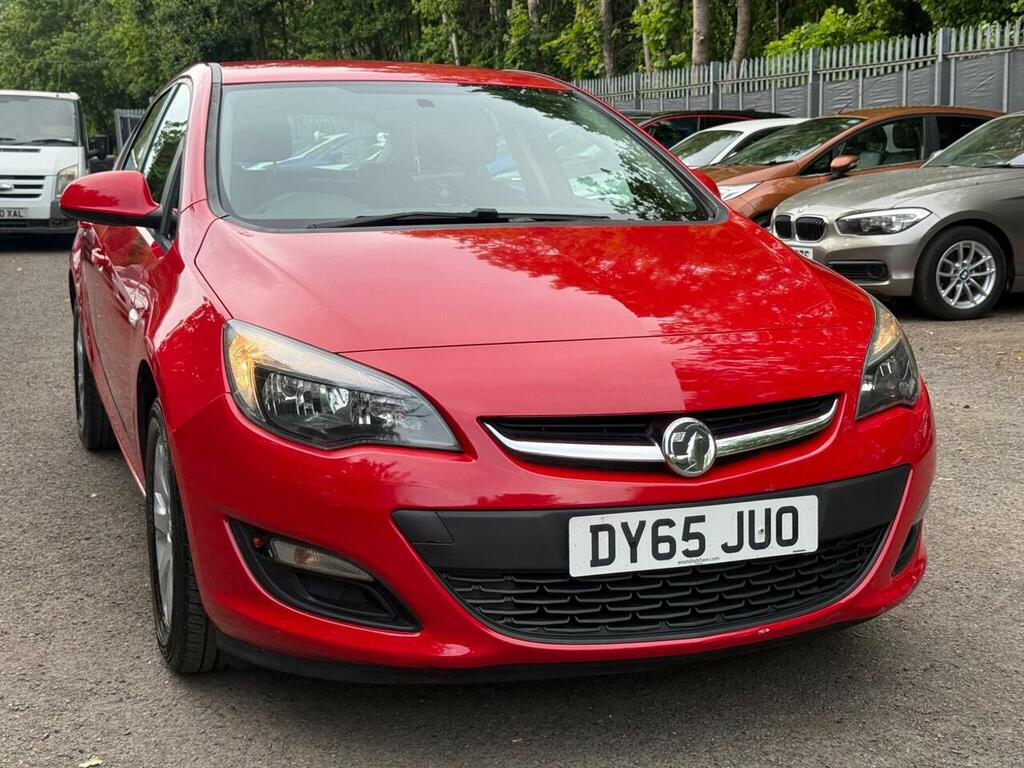 Vauxhall Astra 1.4I Design Euro 6 DY65JUO Red #3