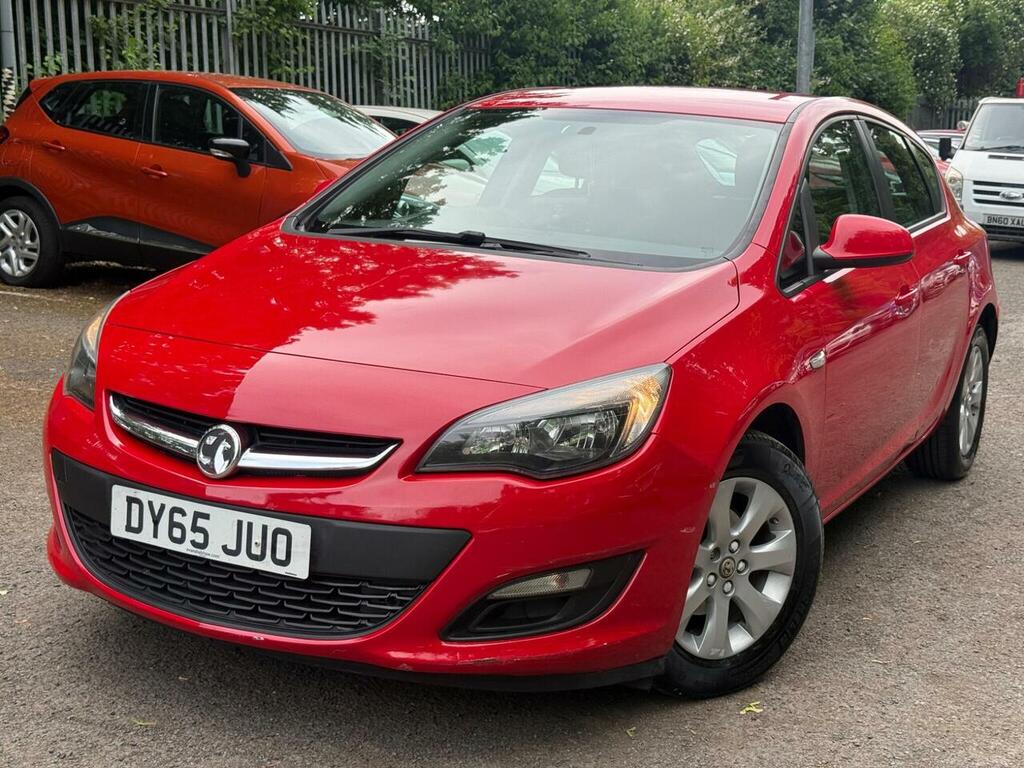 Vauxhall Astra 1.4I Design Euro 6 DY65JUO Red #2