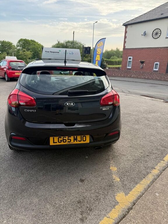 Kia Ceed 1.6 Gdi Ecodynamics 2 Hatchback Black #4
