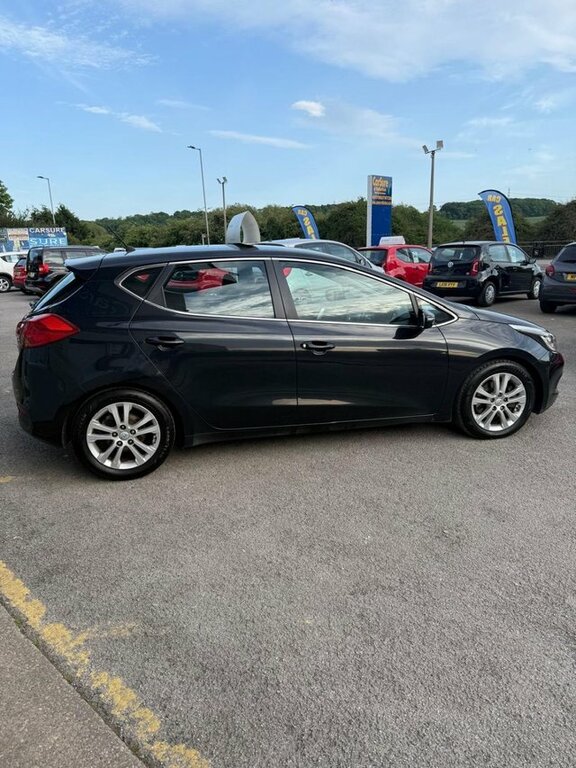 Kia Ceed 1.6 Gdi Ecodynamics 2 Hatchback Black #3