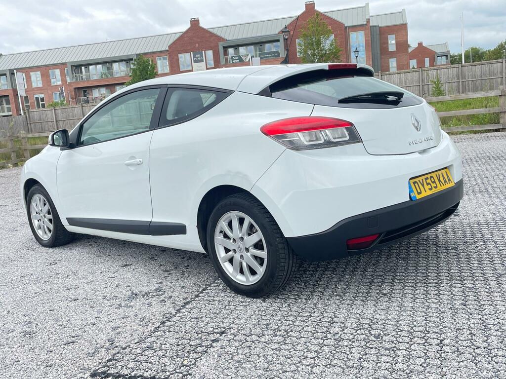 Renault Megane 1.6 16V Expression Euro 5 White #5