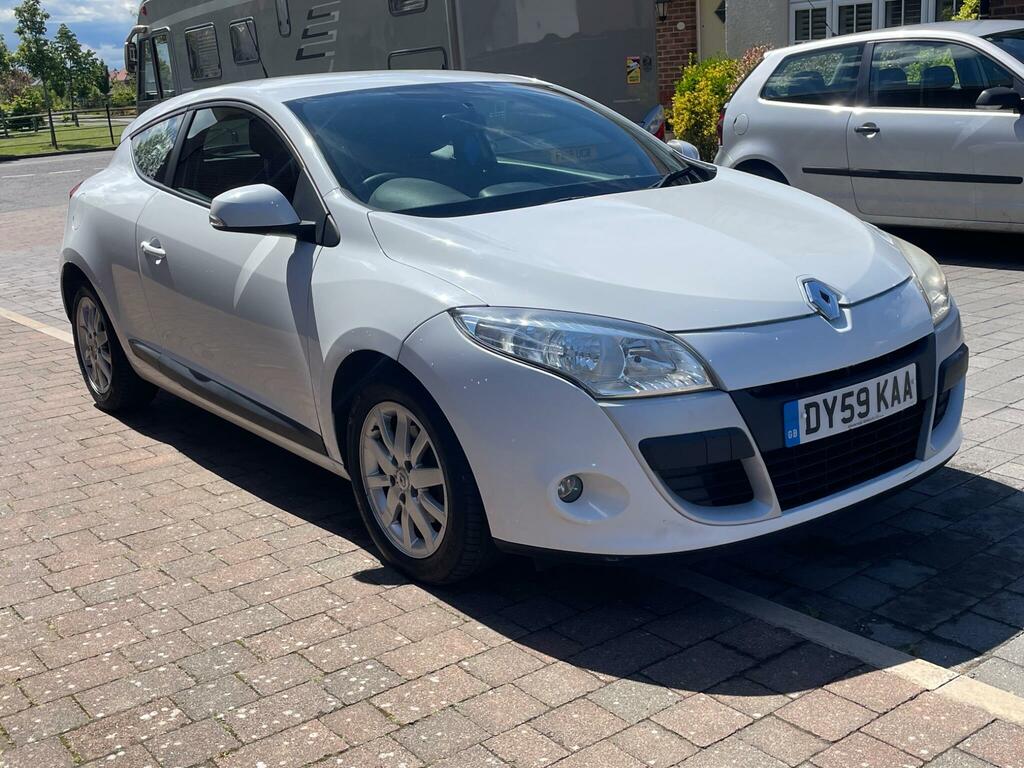 Renault Megane 1.6 16V Expression Euro 5 White