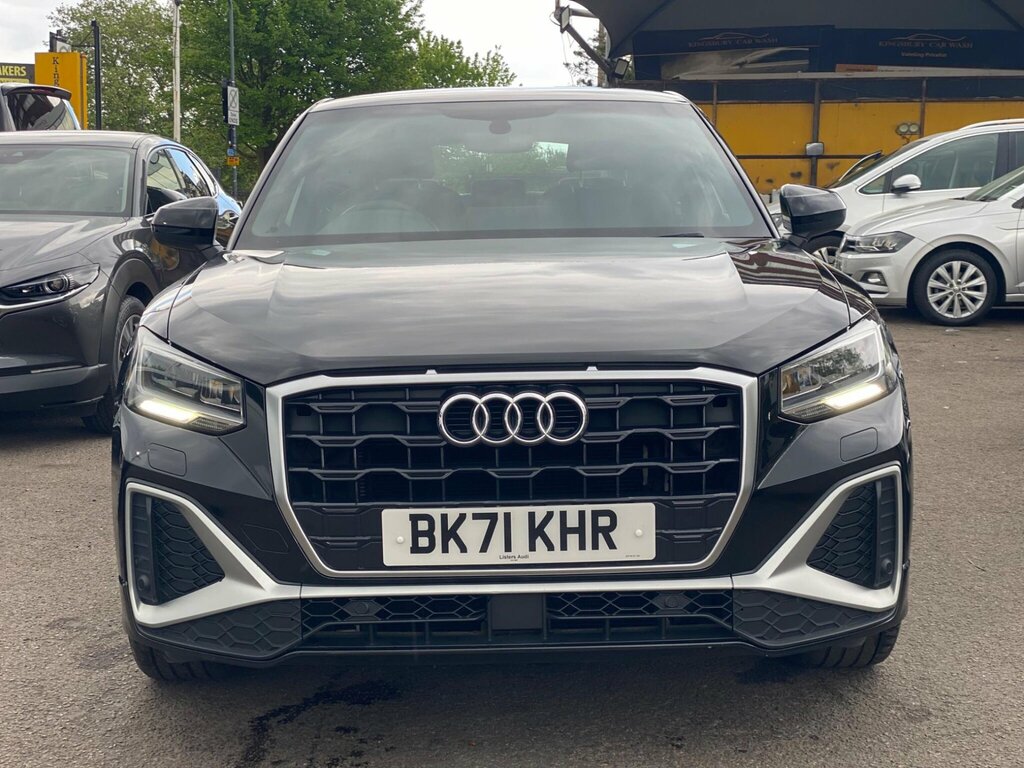 Audi Q2 1.5 Tfsi Cod 35 S Line Suv S Tronic Eur BK71KHR Black #3