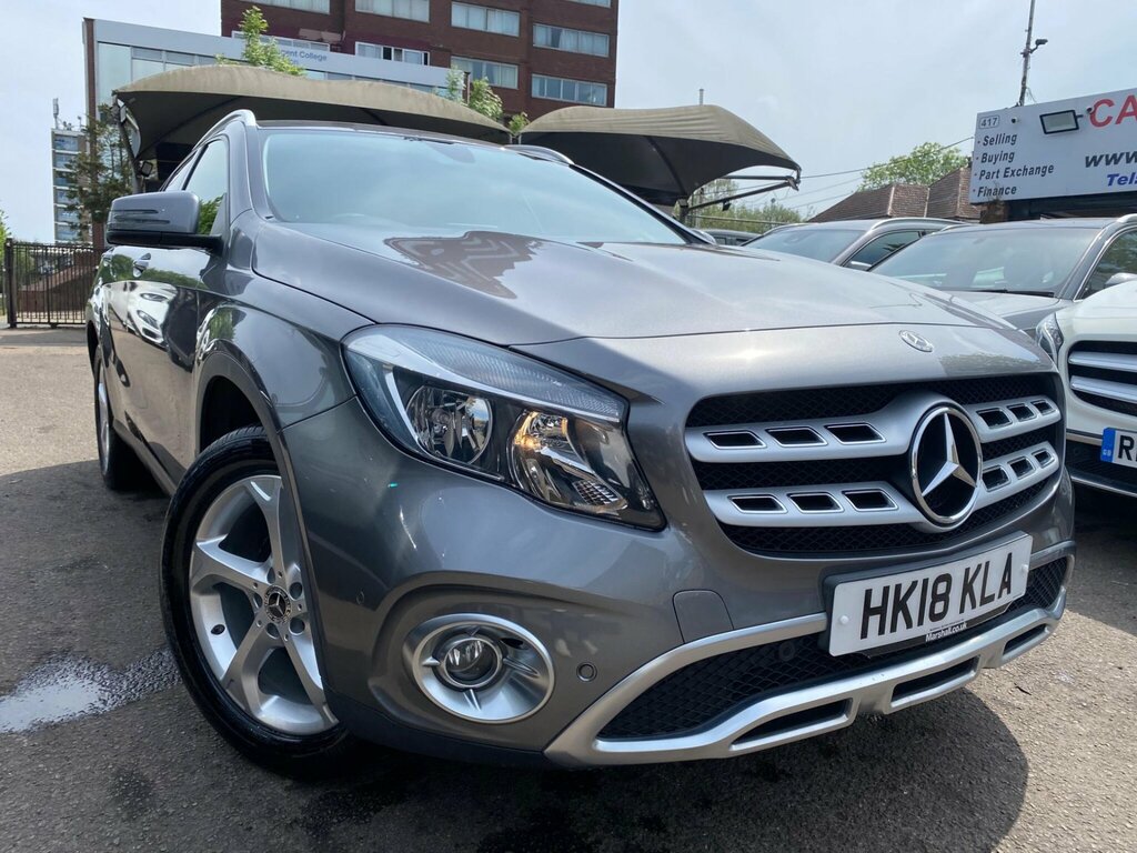 Mercedes-Benz GLA Class 1.6 Gla200 Sport Executive 7G-dct Euro 6 Ss 5 Grey