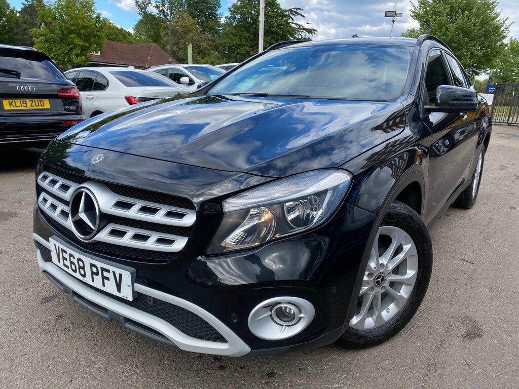 Mercedes-Benz GLA Class 1.6 Gla200 Se Executive 7G-dct Euro 6 Ss VE68PFV Black #6