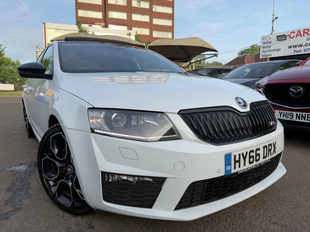 Skoda Octavia 2.0 Tsi Vrs Hatchback Dsg Euro 6 Ss White #6