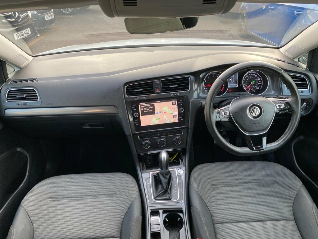Volkswagen Golf 1.4 Tsi Bluemotion Tech Se Nav Dsg Euro 6 Ss LR67WCD White #2