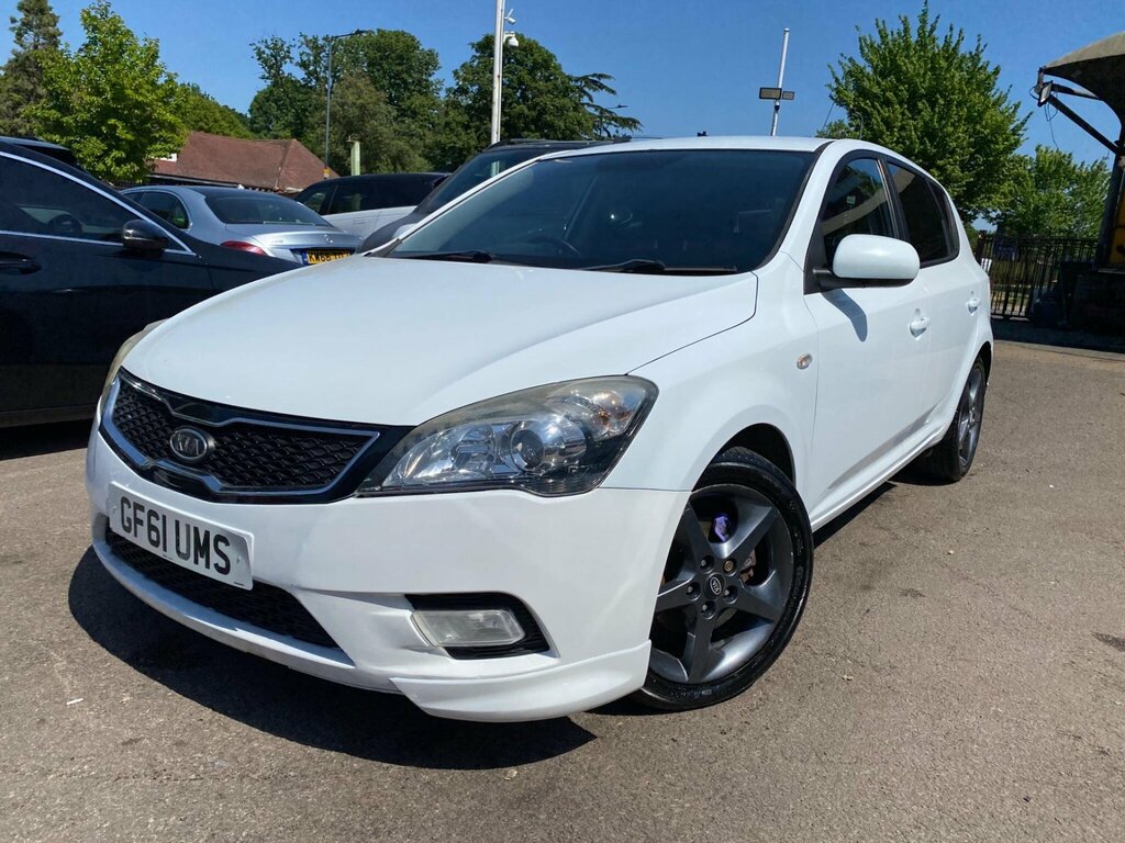 Kia Ceed 1.6 Crdi 3 Euro 5 White #6