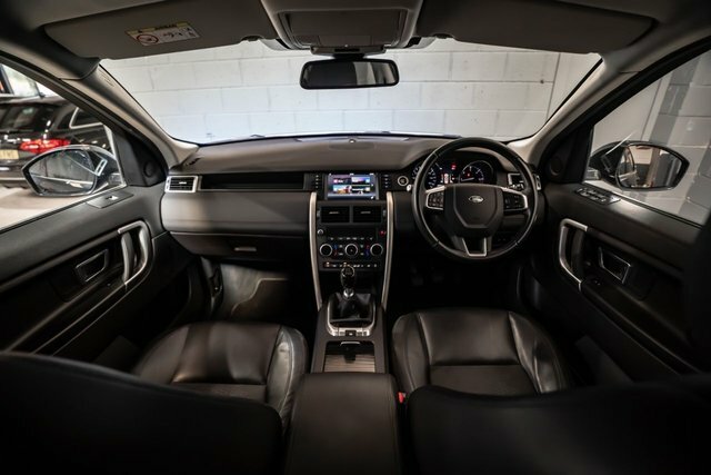 Land Rover Discovery Sport Td4 Se Tech Suv BN17UAR Black #2