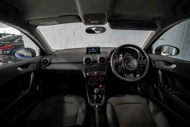 Audi A1 Tfsi Se Sportback MW66UBN Blue #2