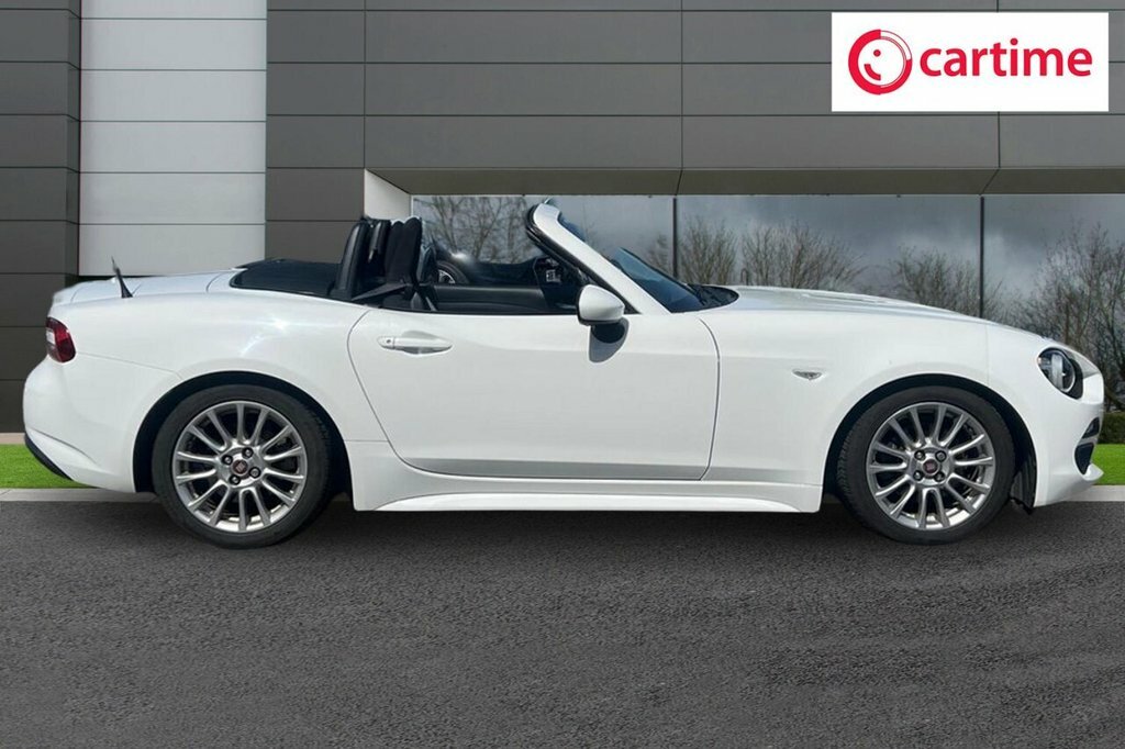 Fiat 124 Spider 1.4L Classica GJ18AYV White #2