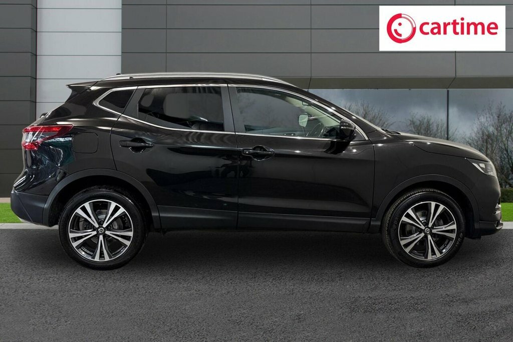 Nissan Qashqai 1.3L N-connecta Black #2