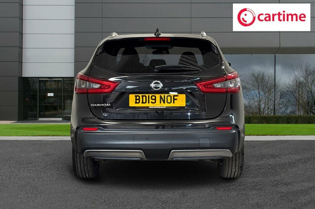 Nissan Qashqai 1.3L N-connecta Black #5