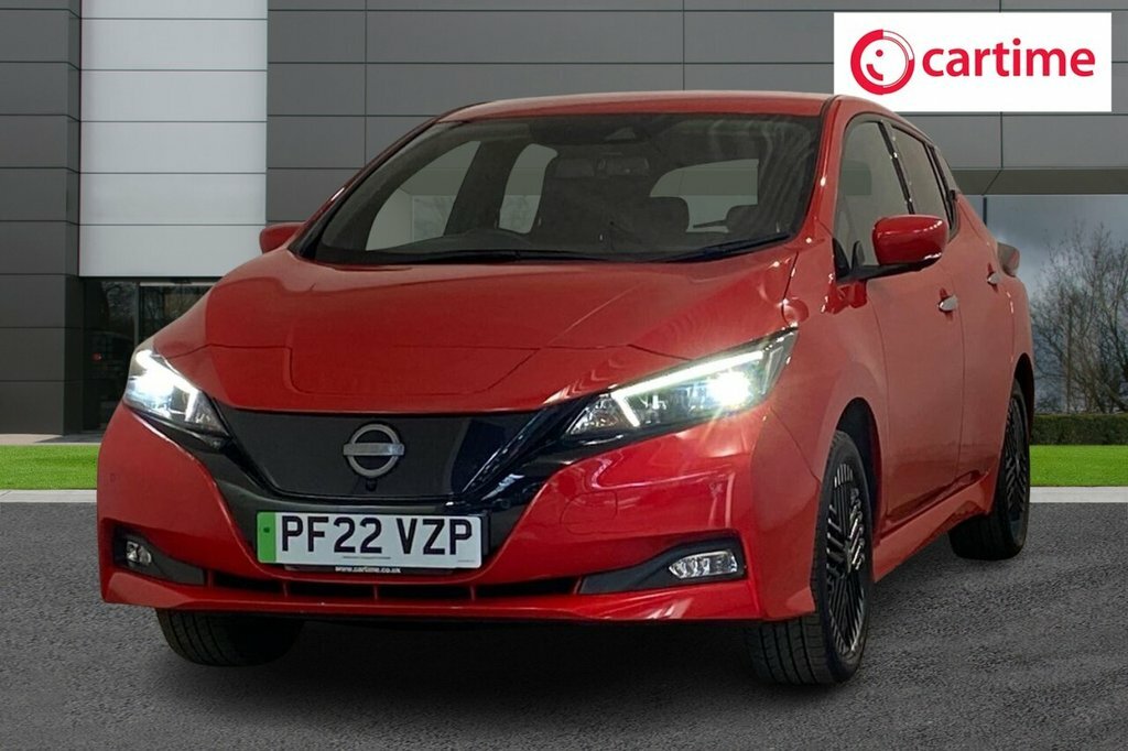 Nissan Leaf Hatchback PF22VZP Red #6
