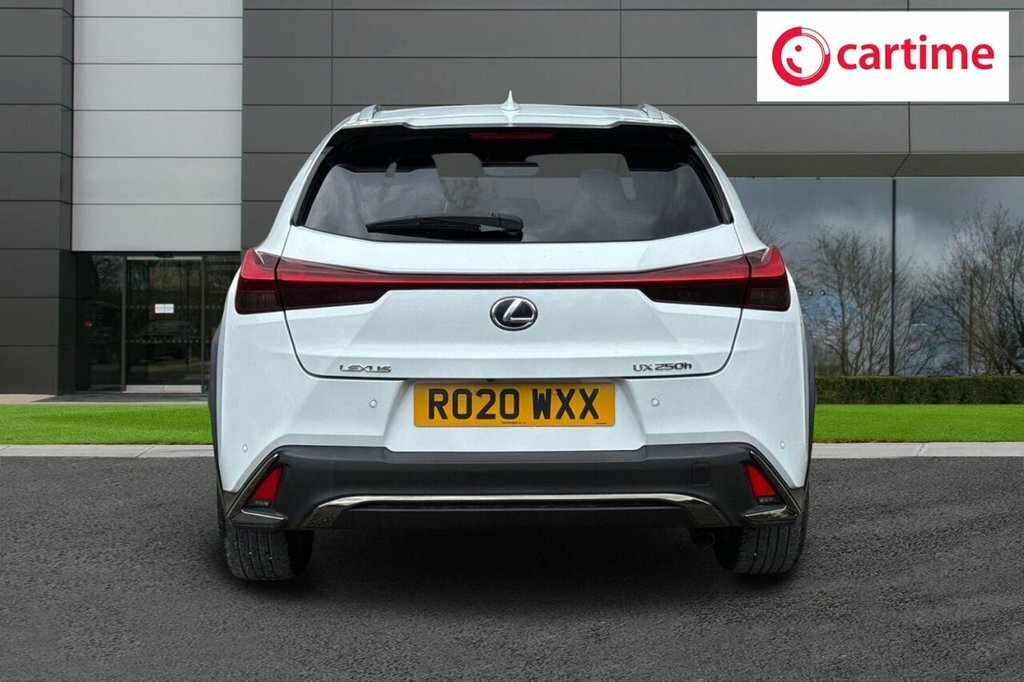 Lexus UX 2L F Sport White #5