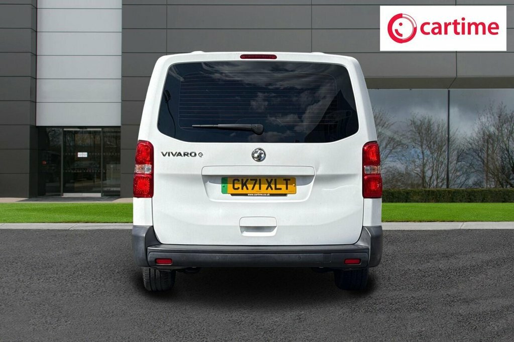 Vauxhall Vivaro Mpv CK71XLT White #5