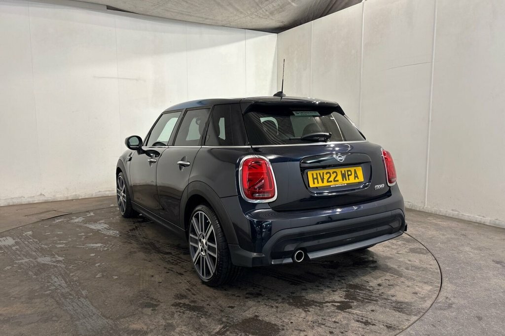 Mini Hatch 1.5L Cooper Exclusive HV22WPA Black #4