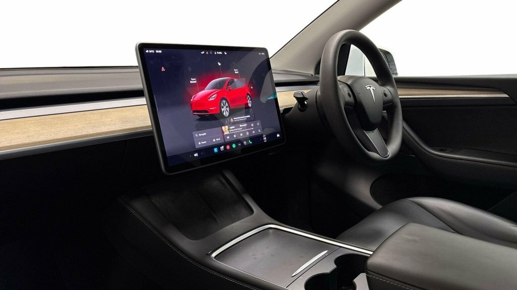 Tesla Model Y Suv LB72XOZ White #5