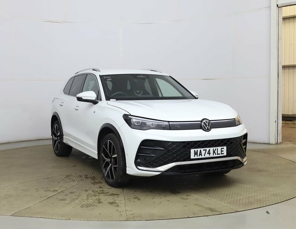 Volkswagen Tiguan 1.5L R-line White