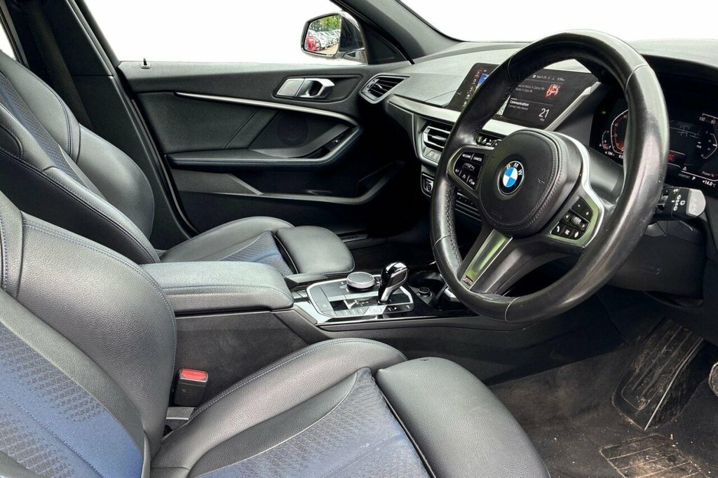 BMW 1 Series 1.5L M Sport KM23DNE White #5