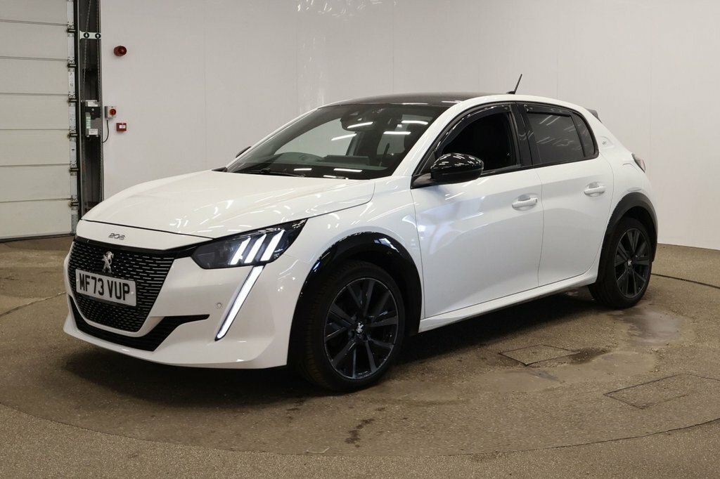 Peugeot 208 1L Gt MF73VUP White #4