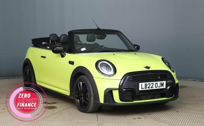 Mini Convertible 1.5L Cooper Sport Yellow