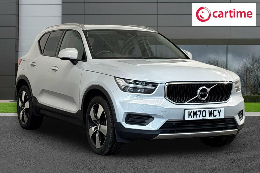 Volvo XC40 1.5L Momentum Silver