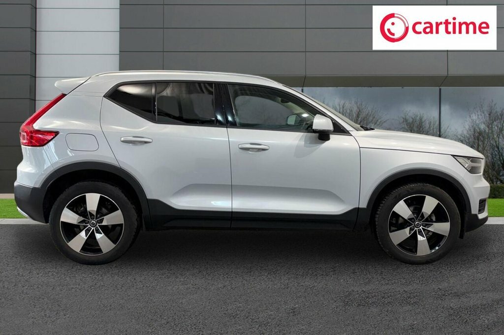 Volvo XC40 1.5L Momentum KM70WCY Silver #2