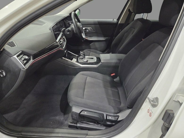 BMW 3 Series 2L Se WG70AOX White #6