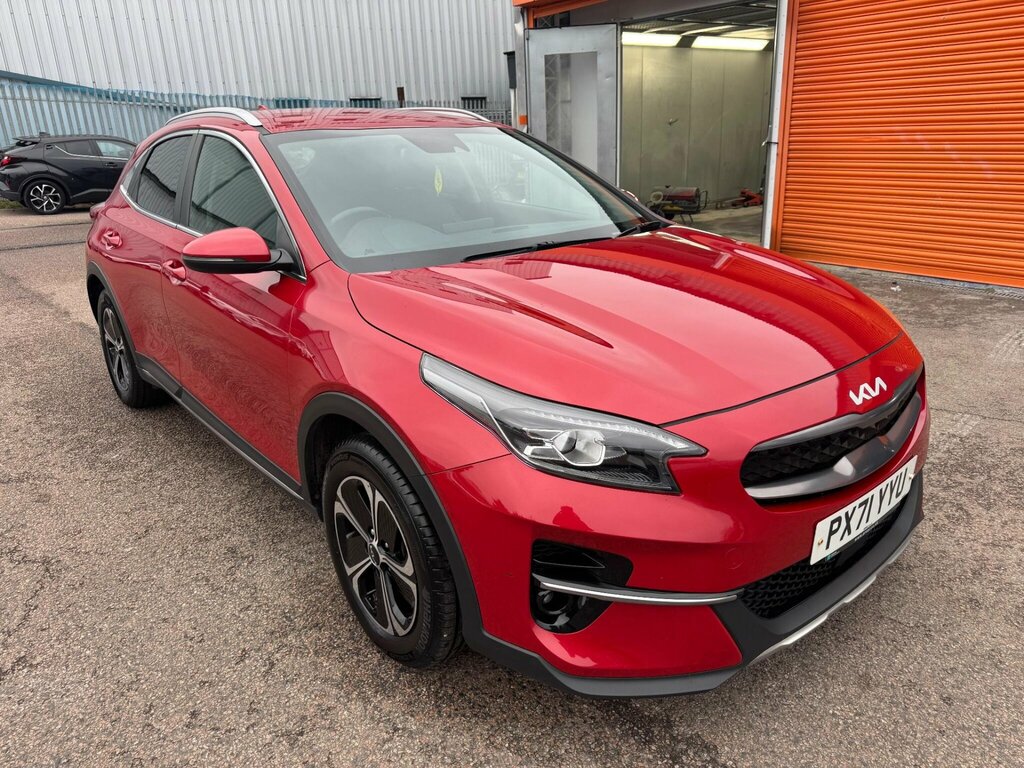 Kia Xceed 1.6 Gdi 8.9Kwh 3 Dct Euro 6 Ss Red