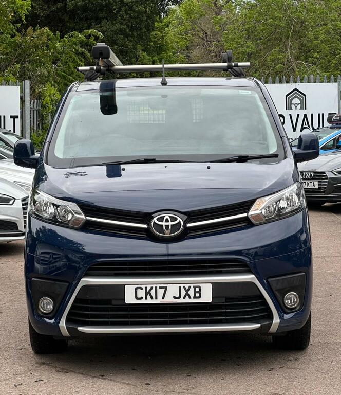 Toyota PROACE Panel Van 2.0D Comfort Medium Panel Van Mwb Euro 6 CK17JXB Blue #3