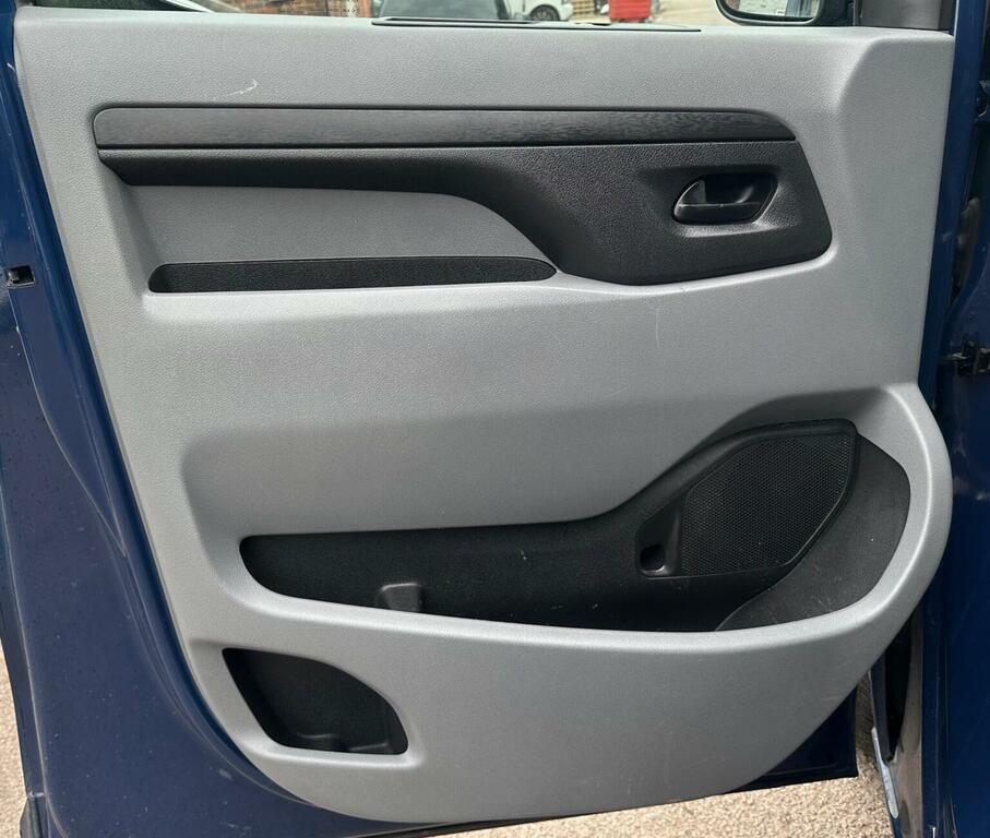Toyota PROACE D Comfort Grey #23